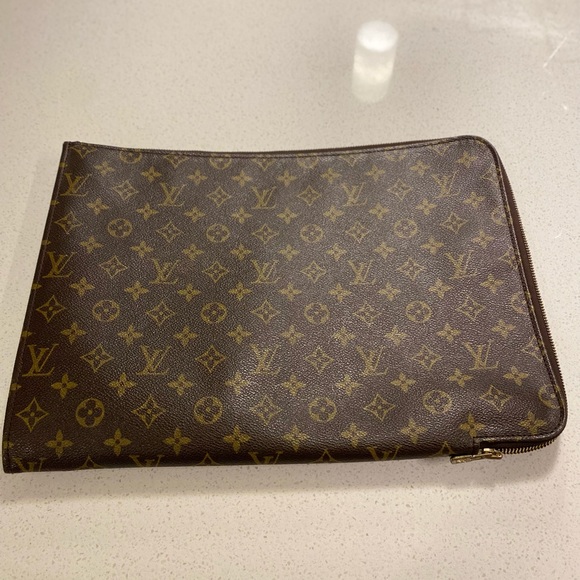 Louis Vuitton Poche Documents Monogram Canvas - Picture 7 of 10